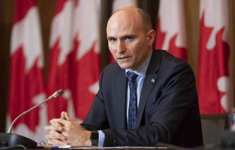 Minister Duclos defines “up-to-date” vaccination