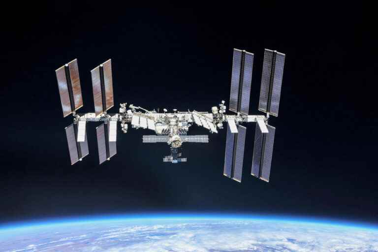 NASA to resume joint flights with Russians to ISS