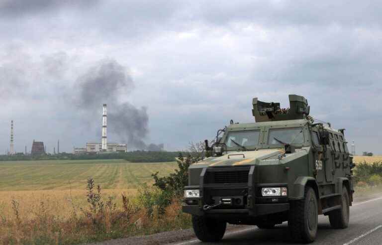 NATO promises to Ukraine, which takes over a strategic island, but is threatened in the East