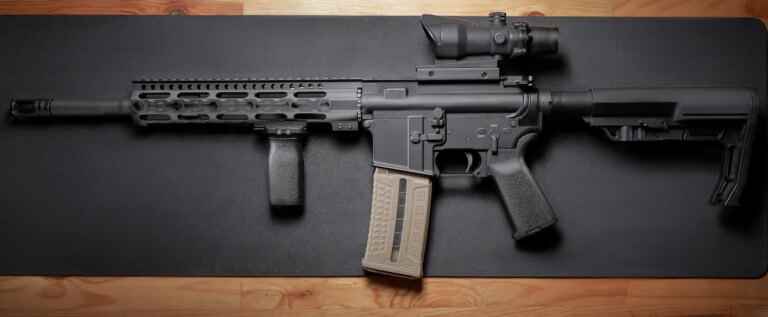 Ottawa offers $1,300 to buy back AR15 rifles