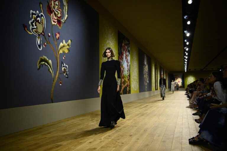 Paris |  Dior honors the landscapes of a Ukrainian artist