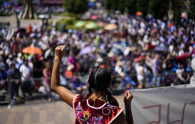 Pope’s Apology to Indigenous Peoples Boosts Requests for Psychological Help