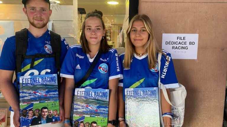 RCSA supporters have a comic book signed on Racing