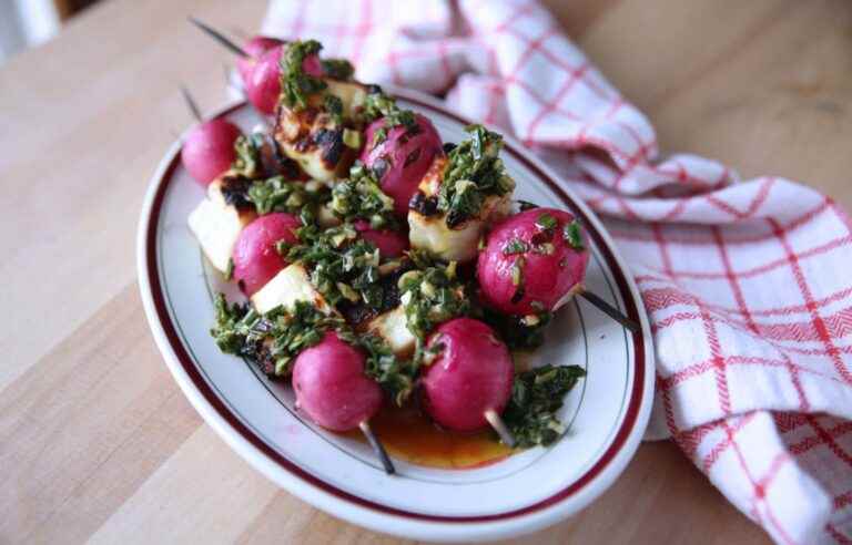 Recipe for radish and grilled cheese skewers