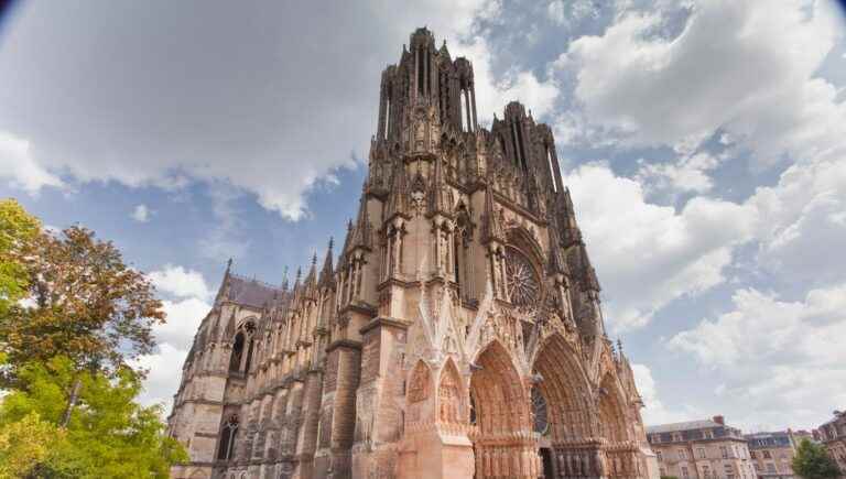 Reims, its cathedral and its stained glass craftsmanship