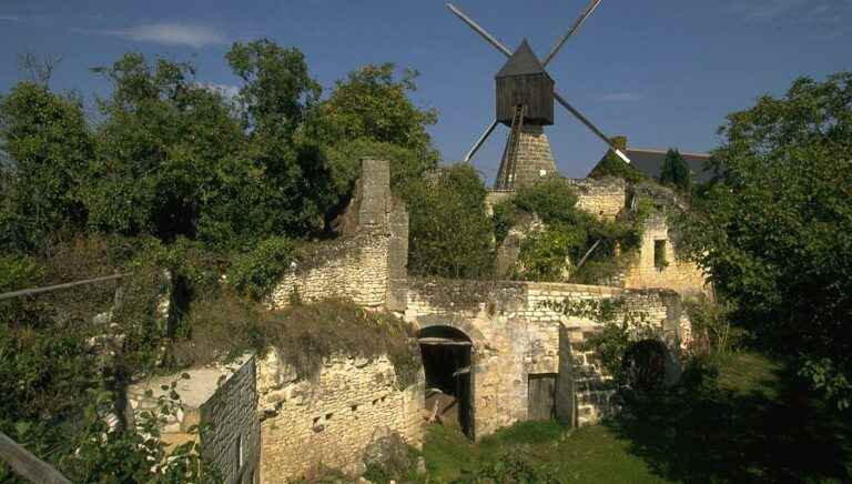 Rochemenier and its galleries