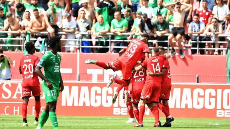 Saint-Etienne falls from the start, Laval surprises Bastia, Guingamp first leader… The results of the 1st day