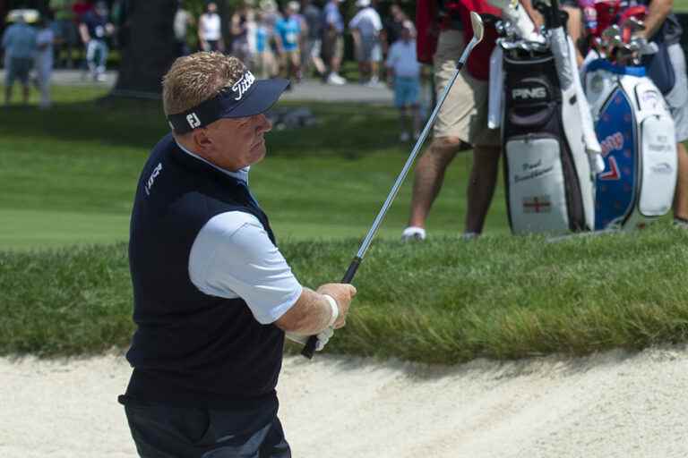 Senior British Golf Open |  Paul Broadhurst joins Darren Clarke in the lead