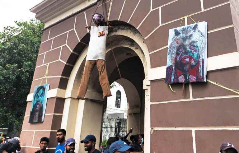 Sri Lankan protesters still occupy the presidential palace