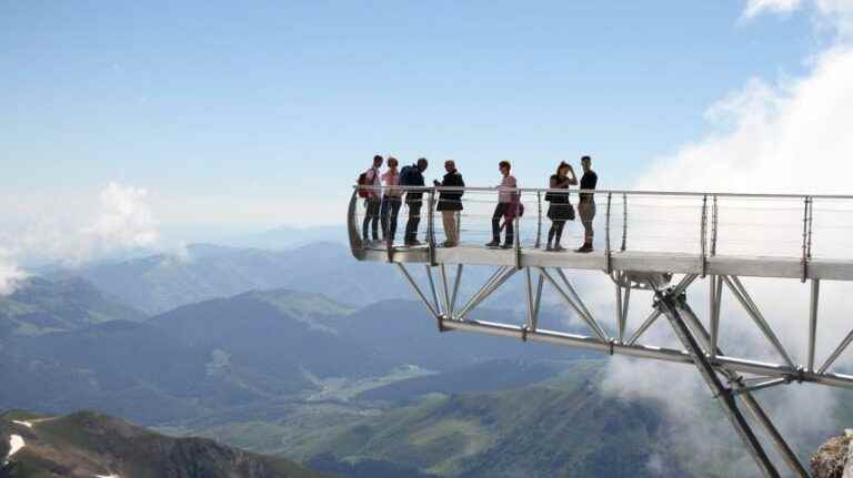 The Pic du Midi, the most beautiful panorama of the Pyrenees chain