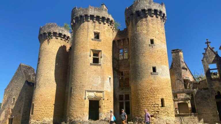 The castle of the film “Le Tatoué” has opened to visitors in Dordogne