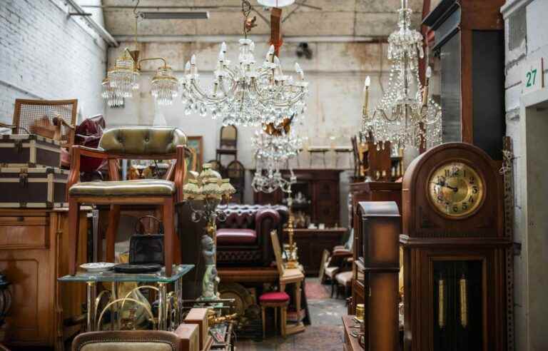 The craze for second-hand furniture and decoration