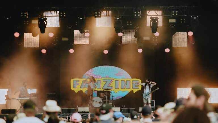 The great adventure of the Fanzine duo, from their covers on YouTube to the Lollapalooza stage in Paris