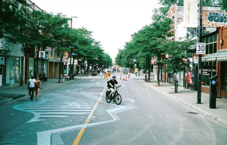 The presence of scooters on the pedestrian streets disturbs