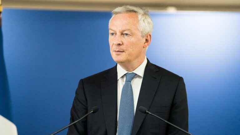 “The rate of the booklet A will double on August 1. It will drop to 2%”, announces Bruno Le Maire