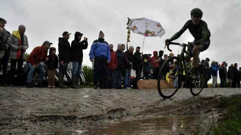 follow the 5th stage and its cobblestones between Lille-Métropole and Arenberg on France Bleu Nord