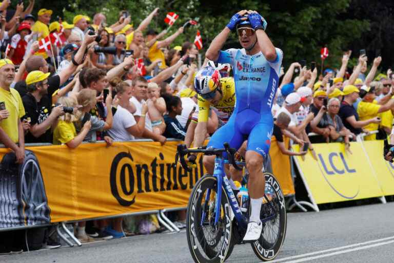 Tour of France |  Dylan Groenewegen wins at the finish line of the third stage