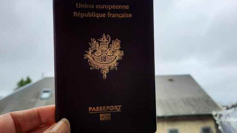 Two months of waiting to obtain his passport in the Savoyard town halls