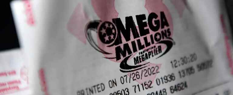 US lottery jackpot exceeds $1 billion, one of the biggest wins in history