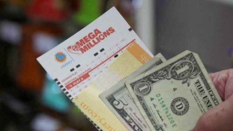 United States: who won the $1.3 billion lottery ticket?