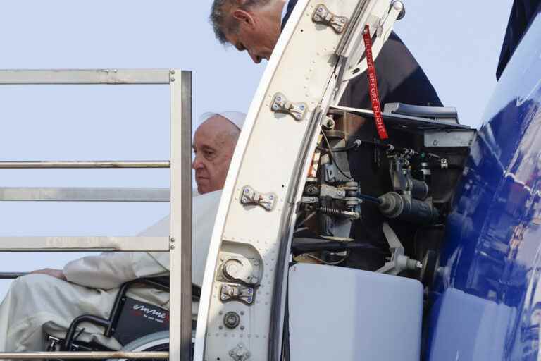 Visit to Canada |  Pope Francis arrives in Edmonton