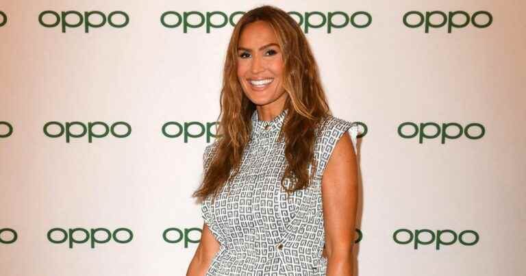 Vitaa mother of 3 children displays her beautiful figure with an overpriced look, Carla Bruni and Amel Bent fans