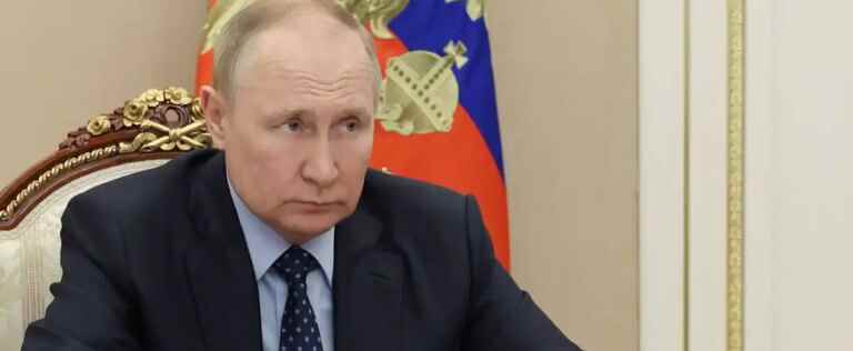 Vladimir Putin wants to overcome the difficult challenges caused by the sanctions