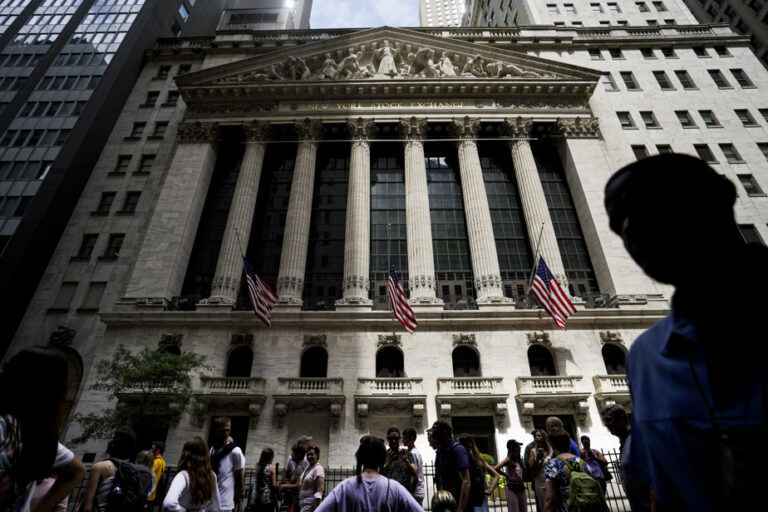 Wall Street closes higher |  The Press