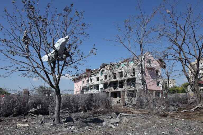 War in Ukraine, day 128 |  Airstrikes near Odessa leave 18 dead