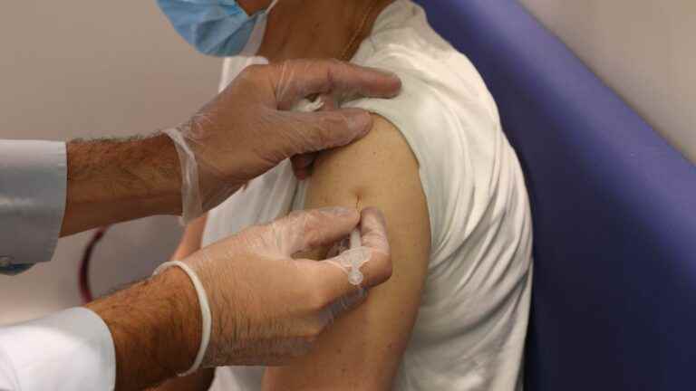 “We hear on the radio ‘get vaccinated’ but in fact, it’s impossible”, departments in need of vaccination slots