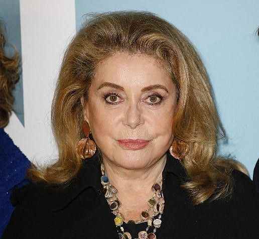 a famous humorist knocks out Catherine Deneuve!