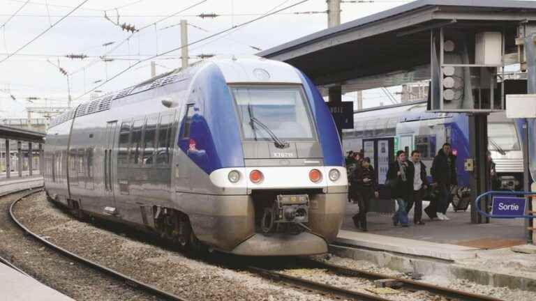 disrupted traffic in Pays de la Loire