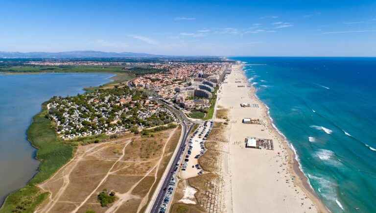 fishing, Catalan boats and the Oniria aquarium