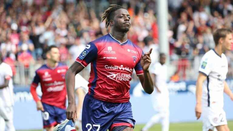 striker Mohamed Bayo to sign for Lille