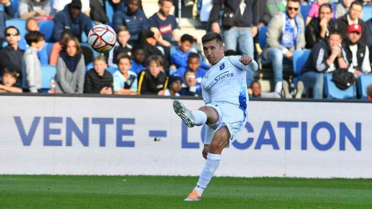 ten years later, Auxerre wants to settle again permanently in the elite