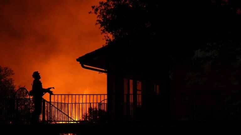 the “Oak Fire” sweeps through the wooded hills