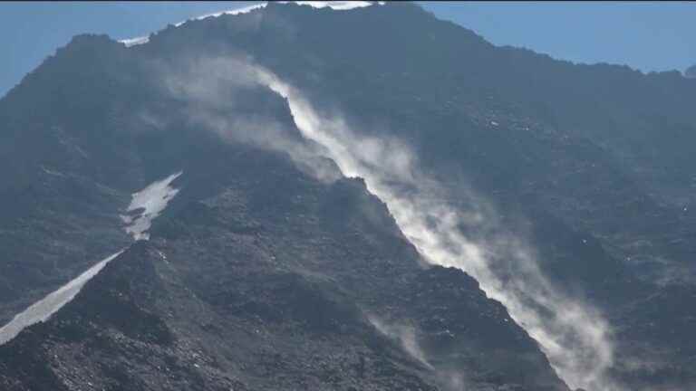 the ascent of Mont Blanc becomes perilous due to falling rocks