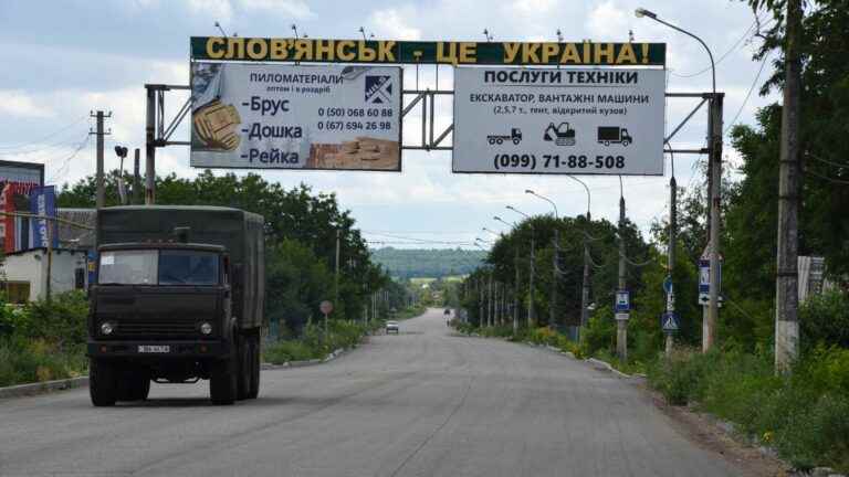 the exodus of the inhabitants of Sloviansk in the face of the advance of the Russian army in the Donbass