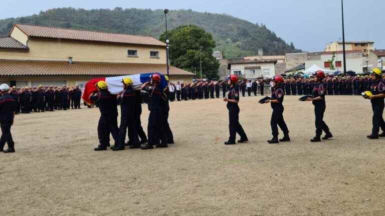 tribute to Drôme firefighter Martial Morin who died after a mission in the Bouches-du-Rhône