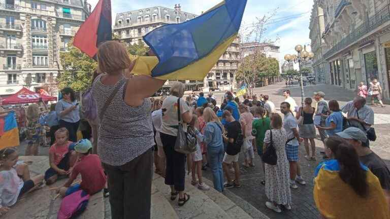 80 people gathered for the Ukrainian National Day, between solidarity and sadness