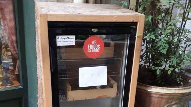 A Montpellier trader is urgently looking for a buyer for his solidarity fridge