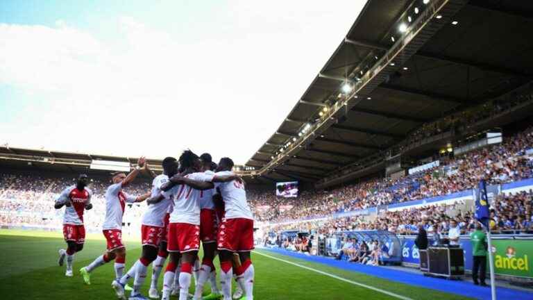 AS Monaco are doing well in Strasbourg, three days before their return match against PSV Eindhoven