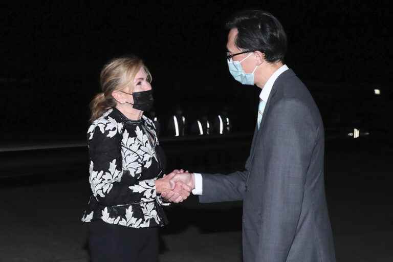 Another US senator arrives in Taiwan