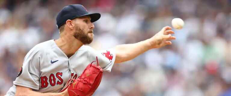 Another fracture for Chris Sale