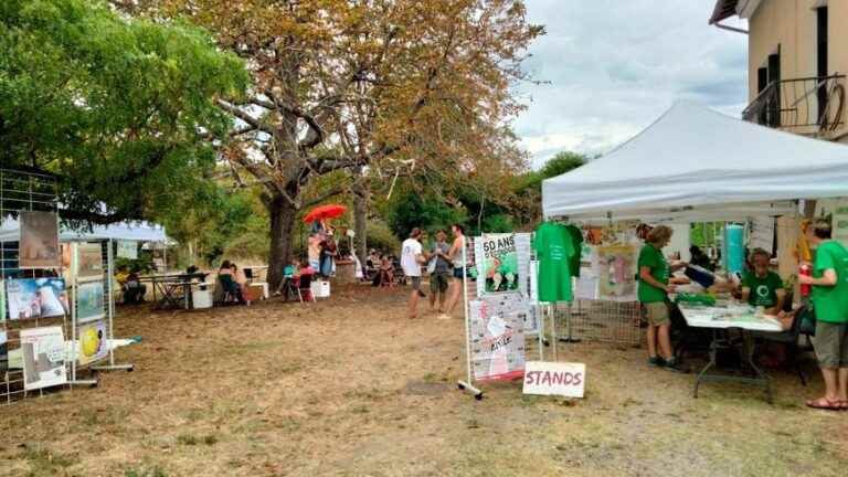 As drought hits, climate activists gather near Toulouse