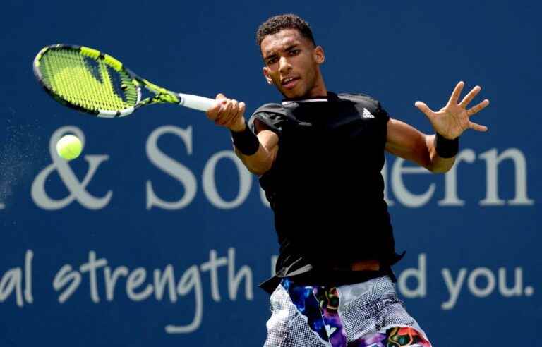 Auger-Aliassime and Shapovalov win in Cincinnati