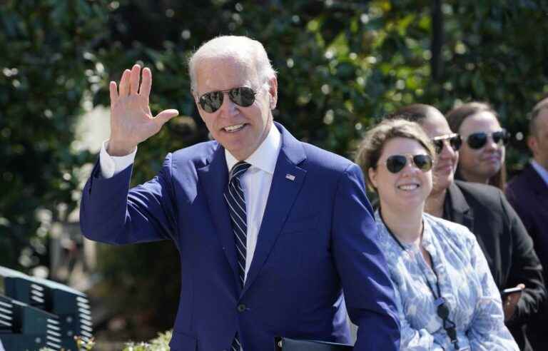 Biden announces partial forgiveness of student loans