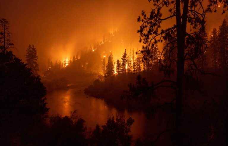 California’s largest wildfire of the year kills two