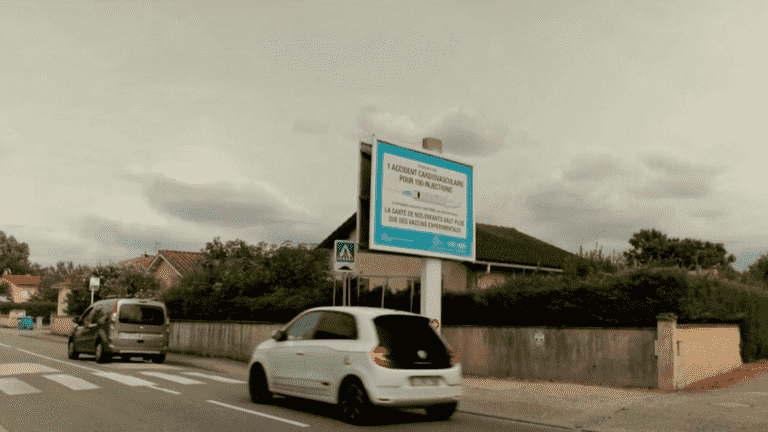 Covid-19: anti-vaccine billboards are controversial in Toulouse