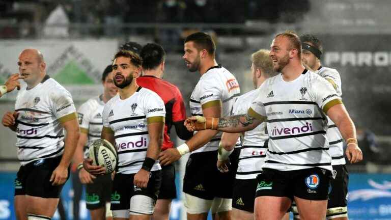 English prop Hayden Thompson Stringer unavailable for several months